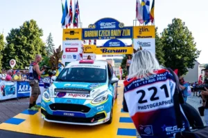 bursa-osmangazi-nin-gururu-engelli-kadin-ralliciden-avrupa-da-tarihi-basari-1755599402-124_large