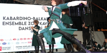 Halk Dansları Gösterisi (1)