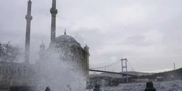 kuzeyde-saganak-marmara-ve-ege-de-firtina-uyarisi-1758864040-565_large