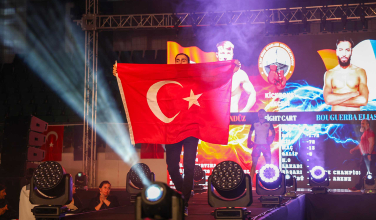 1760424923-a6b4cb4321