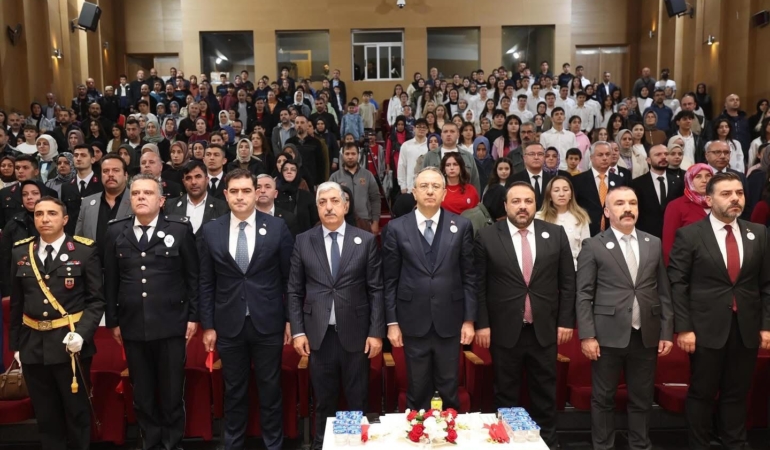 Cumhuriyetin 102. Yılı Dilovası’nda Coşkuyla Kutlandı (3)