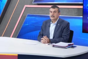 bakan-tekin-egitim-suresi-kisalabilir-15-bin-ogretmen-atamasi-24-kasim-da-1759673458-75_large