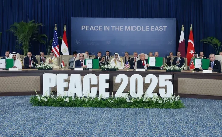 cumhurbaskani-erdogan-mazlumun-yaninda-barisin-oncusuyuz-1760380095-316_large