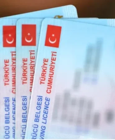 eski-tip-surucu-belgeleri-icin-31-ekim-son-tarih-sure-uzatilmayacak-1759247325-176_large