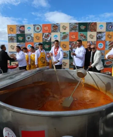 kayseri-de-gastronomi-soleni-basladi-1761365596-389_large