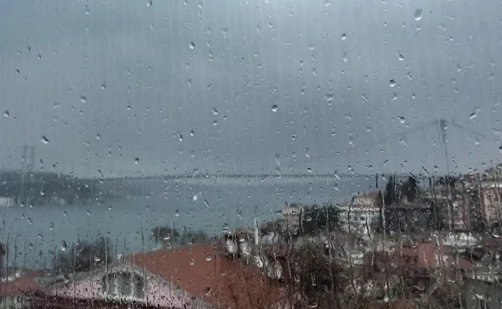 meteoroloji-yagis-ve-ruzgar-icin-kuvvetli-uyardi-1759990342-245_large