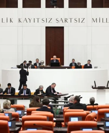 tbmm-den-gazze-tezkeresi-israil-i-uyaran-tezkere-kabul-edildi-1759939791-448_large