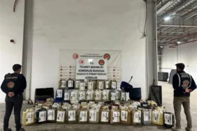 ticaret-ten-4-4-milyar-tl-lik-uyusturucu-operasyonu-1759911005-889_large