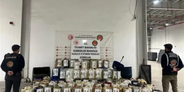 ticaret-ten-4-4-milyar-tl-lik-uyusturucu-operasyonu-1759911005-889_large