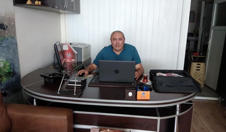 1b7b9fd9-6902-49a3-b84a-ea6c283df560