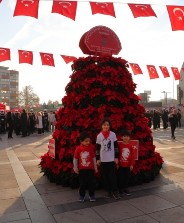 Büyükşehir'den 10 Kasım'a özel 1087 Atatürk çiçeği (1) (Large)