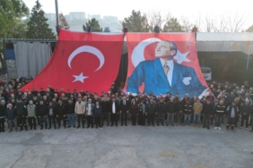 İzmit Belediyesi, Ata’ya saygıyla kenetlendi (8)