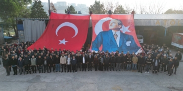 İzmit Belediyesi, Ata’ya saygıyla kenetlendi (8)