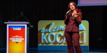 Turuncu balonlarla kadına şiddete 'dur' mesajı (20)