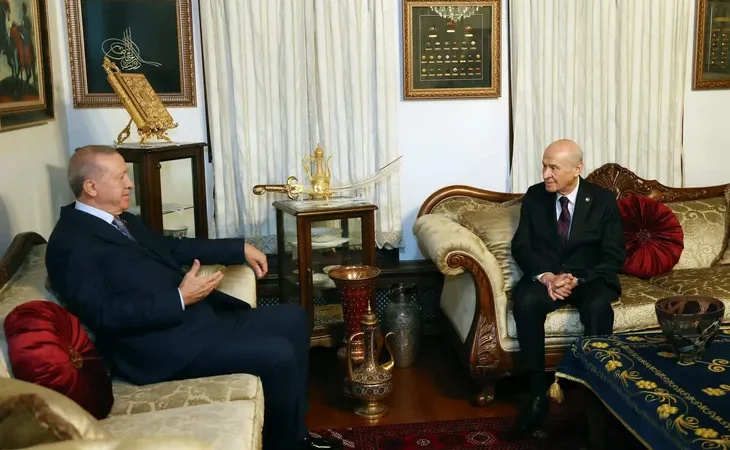 cumhurbaskani-erdogan-dan-bahceli-ye-ziyaret-1762964635-944_large