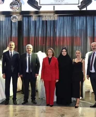 evlenecek-ciftler-evlilik-fuari-nda-bulustu-1764396368-740_large