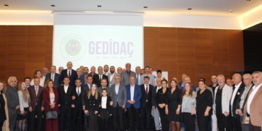 fd05bd32-8d63-43f4-a781-5c448dba2a19