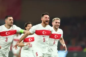 ispanya-deplasmanindan-beraberlikle-donduk-2-2-1763509301-212_large