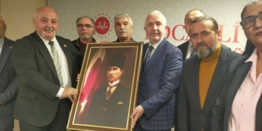 kocaeli-il-muftusune-anlamli-ziyaret_133