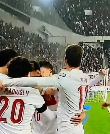 millilerimiz-bulgaristan-karsisinda-1-0-onde-1763229240-967_large