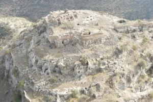 nusaybin-in-gozu-yeniden-acildi-bin-700-yillik-kale-gun-yuzune-cikti-1762776371-710_large