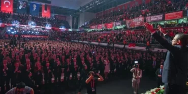 ozgur-ozel-bu-kurultay-partimizin-muhalefetteki-son-kurultayi-1764418187-311_large