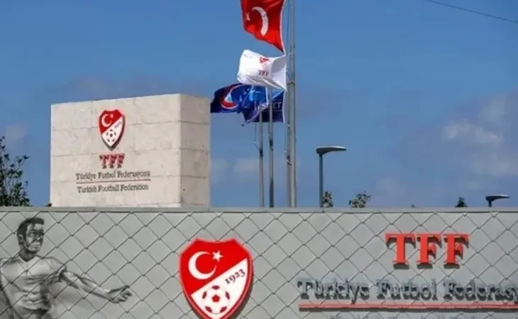 tff-den-sok-karar-152-hakem-bahis-ten-pfdk-ya-sevk-edildi-1761673907-311_large