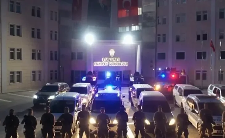 37-ilde-feto-operasyonu-1764656930-936_large