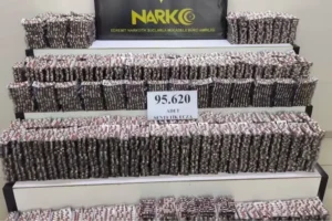 72-ilde-uyusturucu-tacirlerine-buyuk-darbe-1-haftada-970-supheli-yakalandi-1765174045-917_large