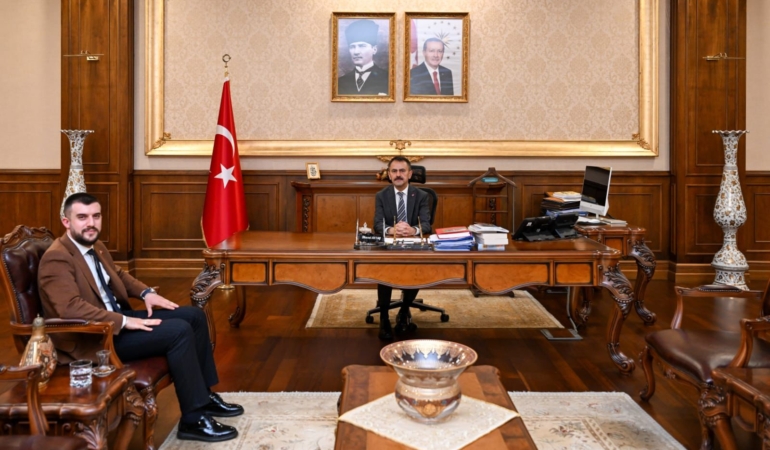 74ee95cb-a07f-48dc-b5ae-4bc94bac179f