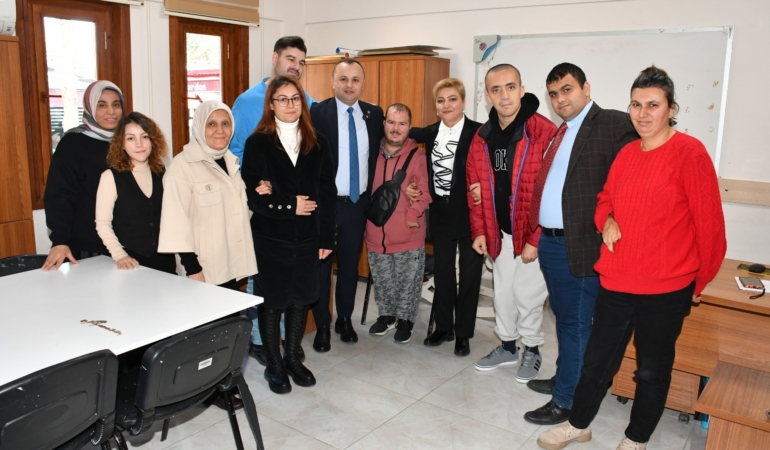 aa520484-3a13-470f-939a-eb305f7de958