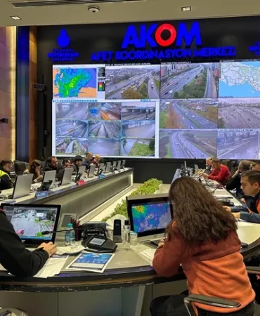 akom-da-kriz-masasi-kuruldu-istanbul-teyakkuzda-1765105160-409_large