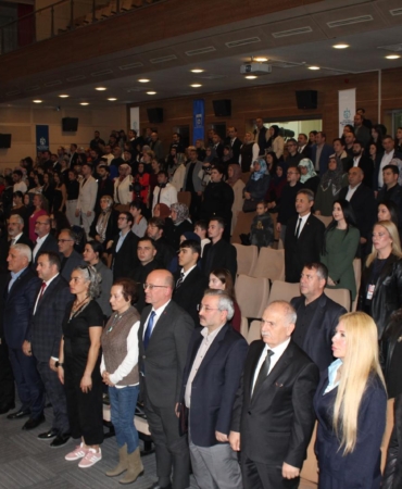 b8865bc0-0747-484d-bab3-c1e27c3383bd