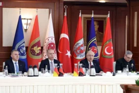 bakan-guler-terorsuz-turkiye-ve-bolgesel-baris-onceligimiz-1766309230-498_large