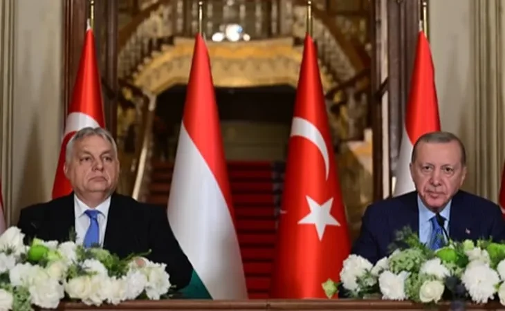 cumhurbaskani-erdogan-macaristan-la-ticaret-hedefimizi-10-milyar-dolara-cikariyoruz-1765211641-31_large