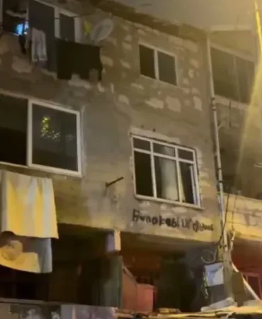 gunun-aci-haberi-pendik-te-ev-yangini-3-cocuk-hayatini-kaybetti-1765436931-293_large