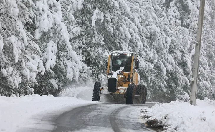 sakarya-da-kar-alarmi-1766841371-424_large