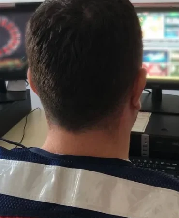 ticaret-ten-30-hesaba-erisim-engeli-yasa-disi-bahis-ve-kumar-reklamlarina-sert-mudahale-1755688025-709_large