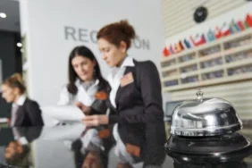 ucretli-calisan-sayisi-yillik-yuzde-4-1-artti-konaklama-ve-yiyecek-hizmeti-yogunlukta-1713514704-451_large