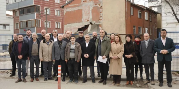İYİ Parti, Gebze’de 4 canın hesabını sordu