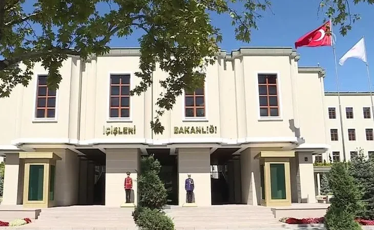 2-belediyeye-yeni-gorevlendirme-1732354748-756_large