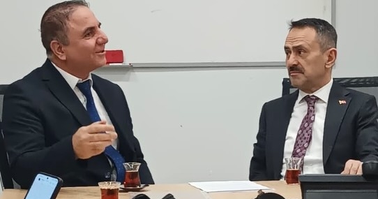 Kocaeli Valisi İlhami Aktaş, Gebze Gazeteciler Cemiyetini ziyaret etti.