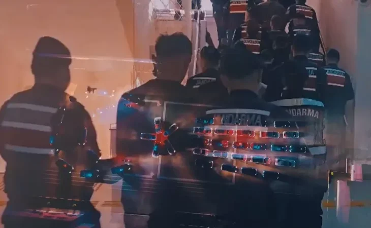 9-ilde-suc-orgutlerine-operasyon-89-supheli-yakalandi-1768976286-208_large