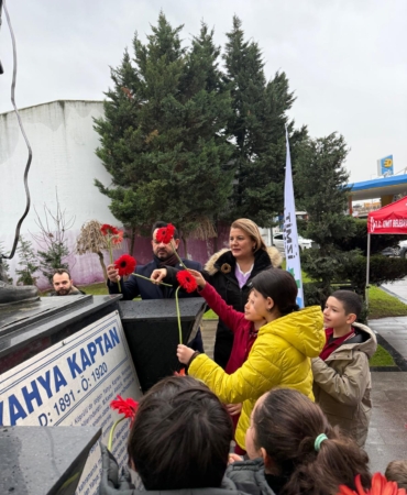 İzmit, Yahya Kaptan’ı ölümünün 106’ncı yılında saygıyla andı (1)