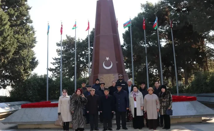 baku-turk-kahramanlari-unutmuyor-1769244106-775_large