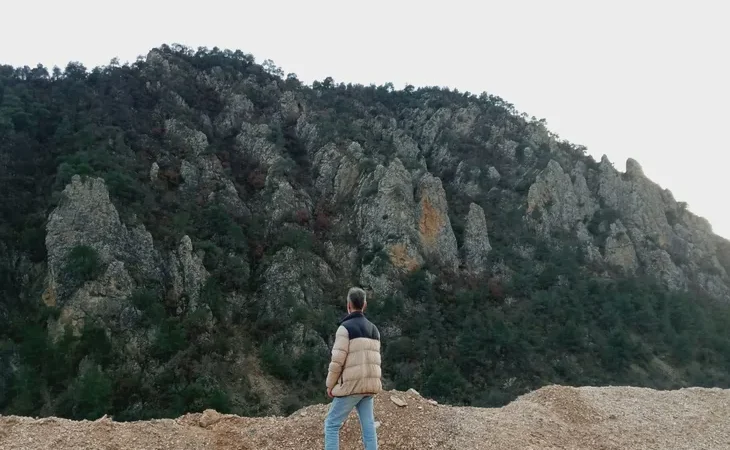 bilecik-in-sakli-hazinesi-canli-kaya-doga-tutkunlarini-buyuluyor-1769489984-890_large