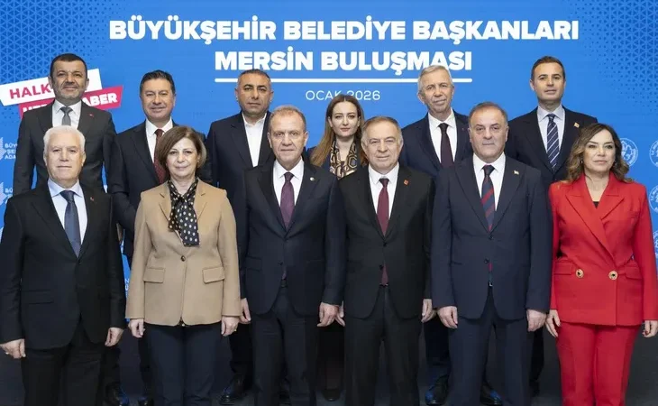 chp-li-baskanlar-mersin-de-bulustu-1768652836-749_large