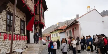 kadinlar-kulturel-mirasiyla-bulusuyor-1767442695-756_large