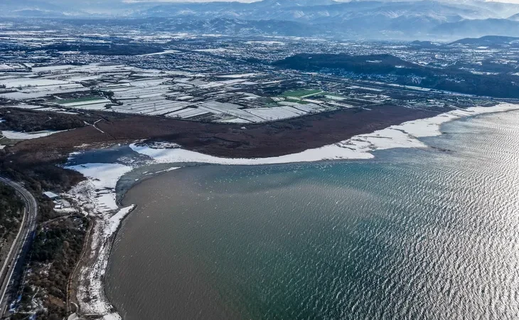 kar-yagisi-bir-haftada-sakarya-ya-4-milyon-metrekupluk-su-getirdi-1768382756-702_large