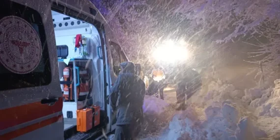 Malatya’da karda mahsur kalanlar kurtarıldı
